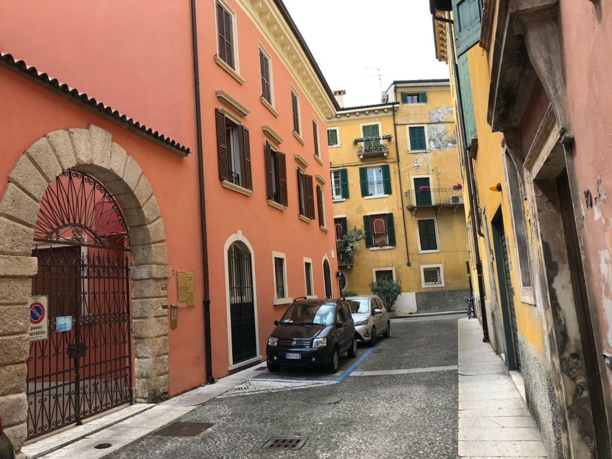 Verona'S Central Apartment Behind The Arena ภายนอก รูปภาพ